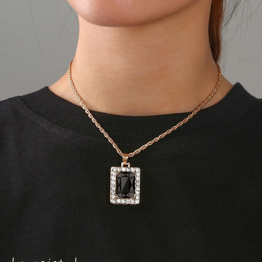 Romantic Necklace for Special Moments
