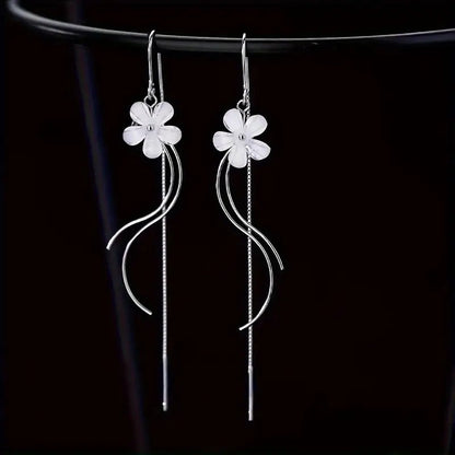 Romantic Earring for Special Moments