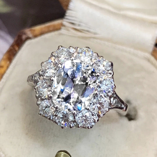 Classic Gold Ring with Timeless Appeal