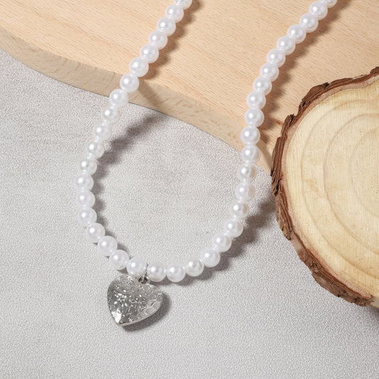Charming Silver Necklace for Any Occasion