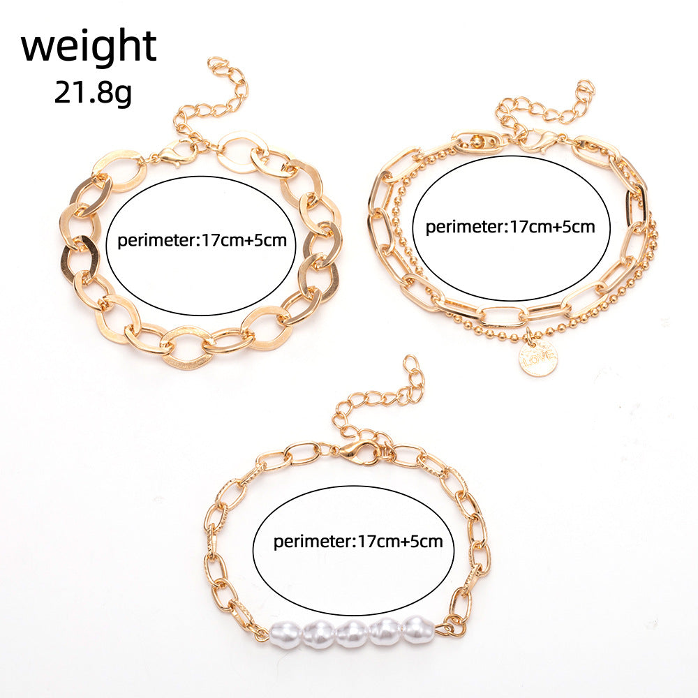 Classic Gold Bracelet with Timeless Appeal