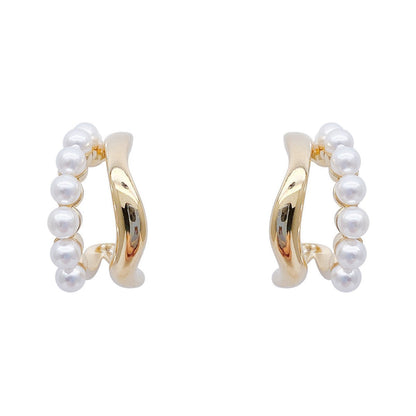 Stunning Pearl Earring for Daily Wear