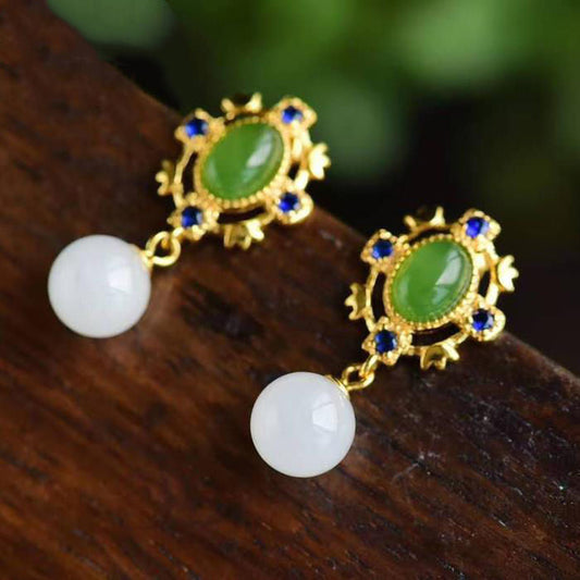 Elegant Silver Earring for Every Occasion