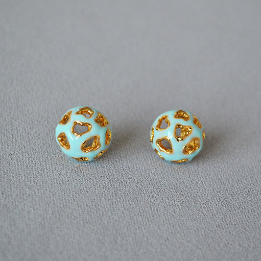 Charming Earring for Any Occasion