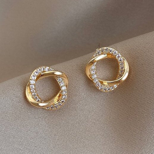 Classic Earring with Timeless Appeal