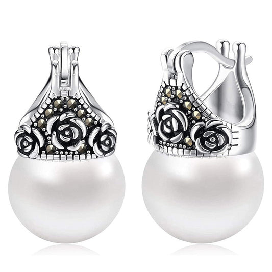 Charming Earring for Any Occasion