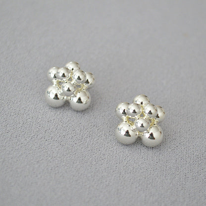 Beautiful Gold Earring with Unique Style