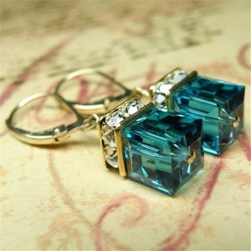 Romantic Pearl Earring for Special Moments