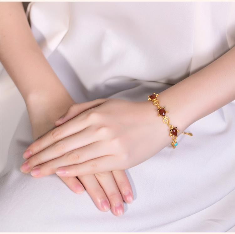 Elegant Gold Bracelet for Every Occasion