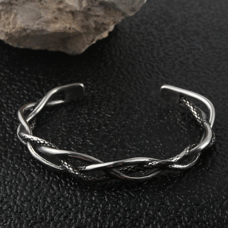 Charming Bracelet for Any Occasion