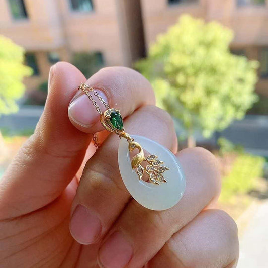 Classic Gold Necklace with Timeless Appeal