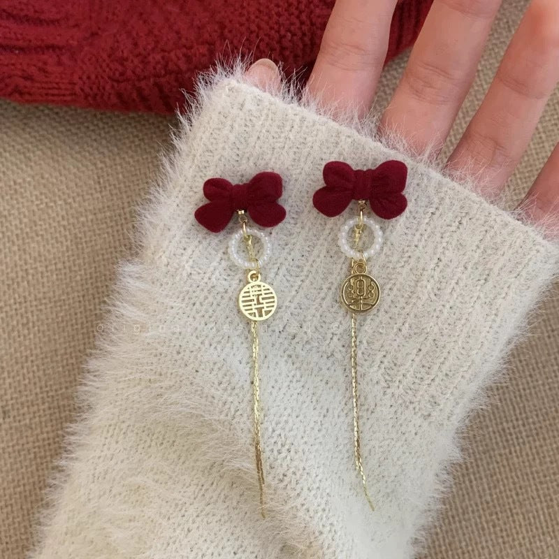 Beautiful Pearl Earring with Unique Style