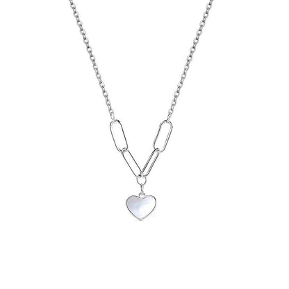 Classic Pearl Necklace with Timeless Appeal