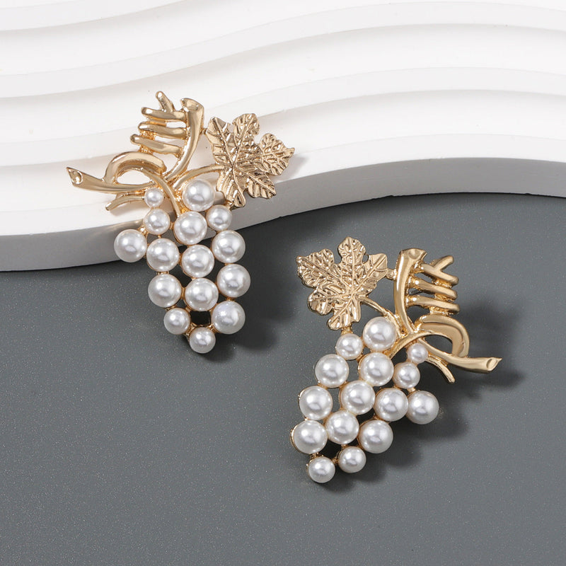 Romantic Pearl Earring for Special Moments