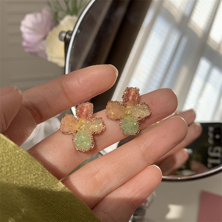 Stunning Earring for Daily Wear