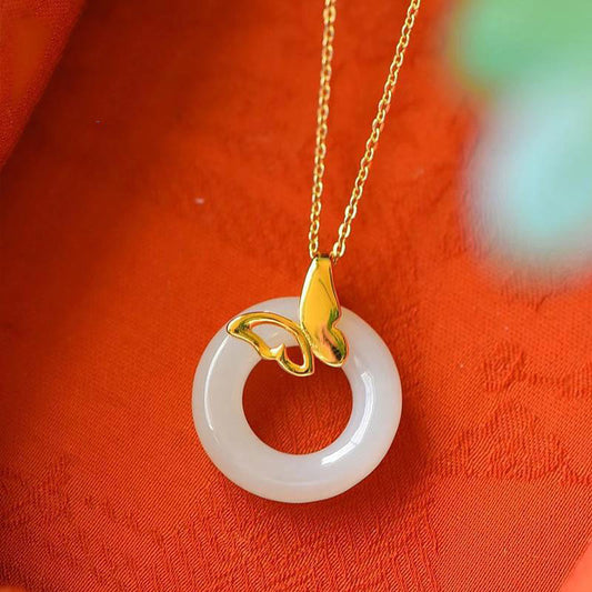 Classic Gold Necklace with Timeless Appeal