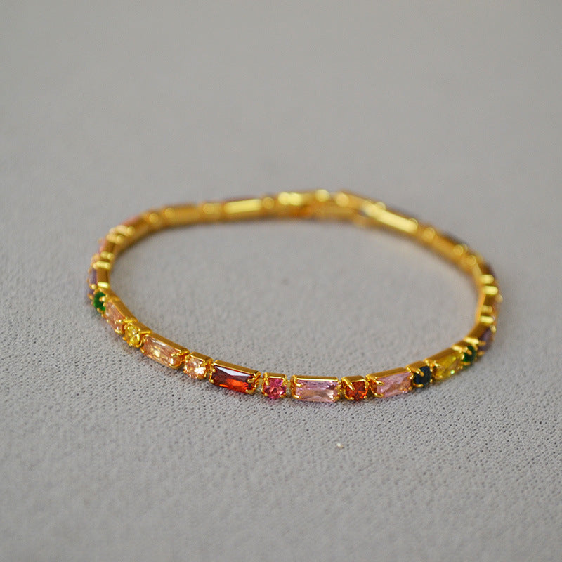 Romantic Gold Bracelet for Special Moments