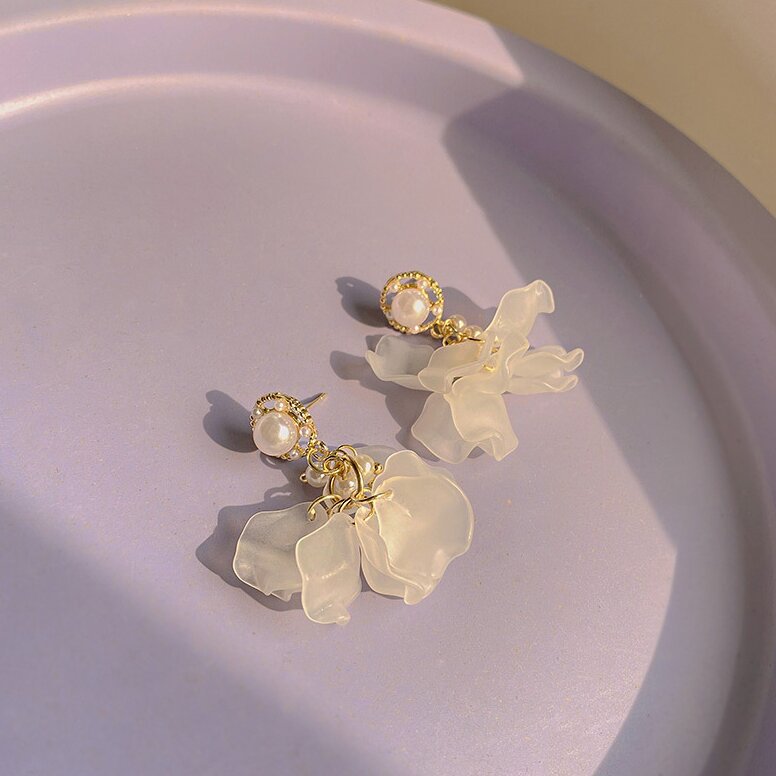 Elegant Pearl Earring for Every Occasion