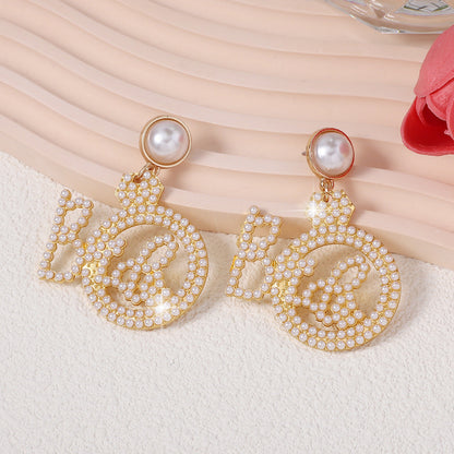 Charming Pearl Earring for Any Occasion