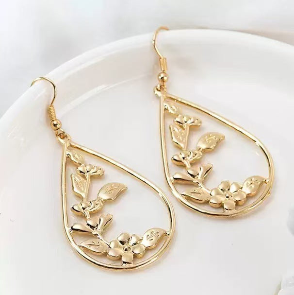 Romantic Earring for Special Moments