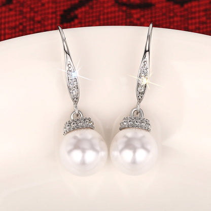 Romantic Pearl Earring for Special Moments