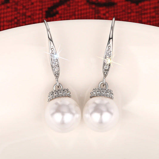 Romantic Pearl Earring for Special Moments