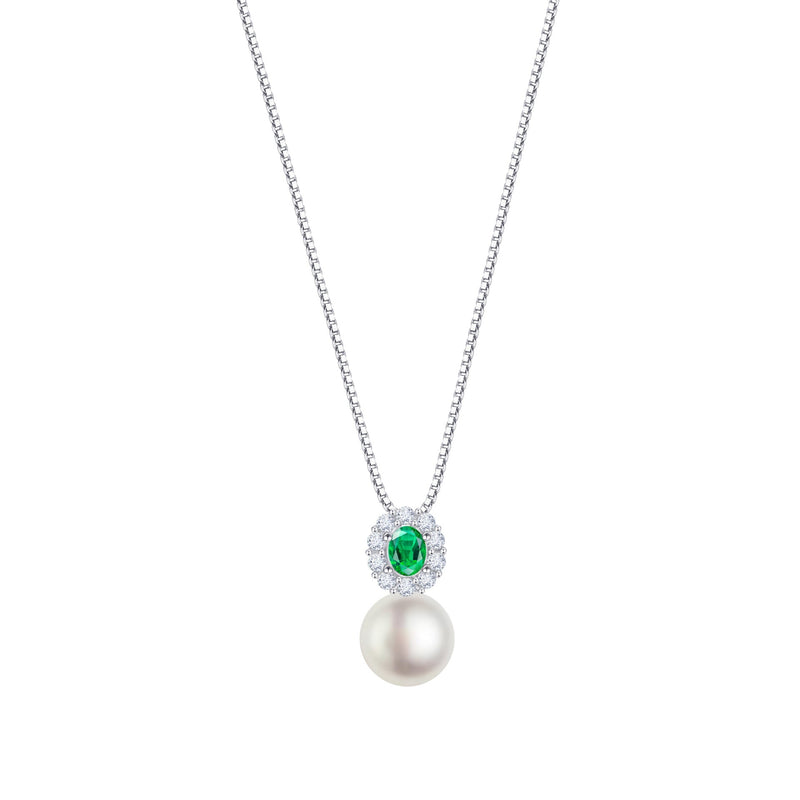 Classic Pearl Necklace with Timeless Appeal