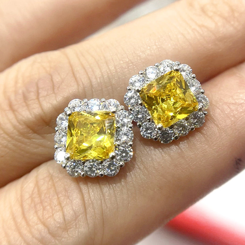 Beautiful Earring with Unique Style