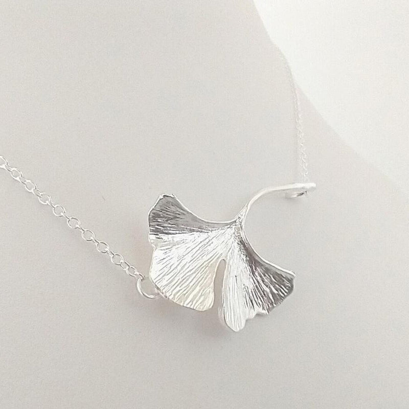 Romantic Necklace for Special Moments