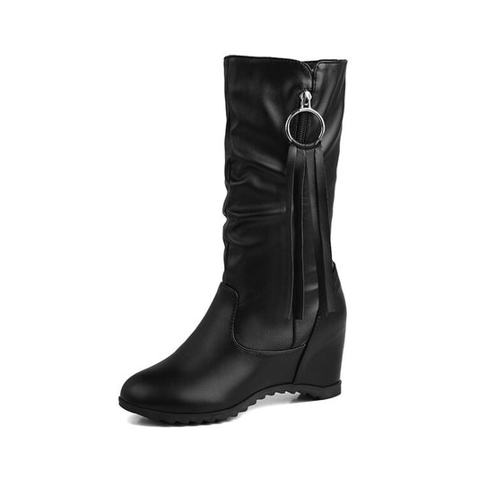 Graceful Orthopedic Boots for Modern Look