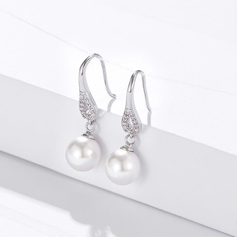 Delicate Artisan Pearl Earring