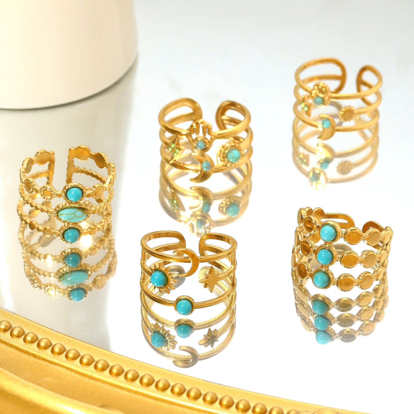 Stunning Gold Bracelet for Daily Wear