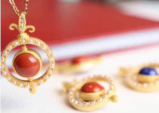 Stunning Silver Necklace for Daily Wear