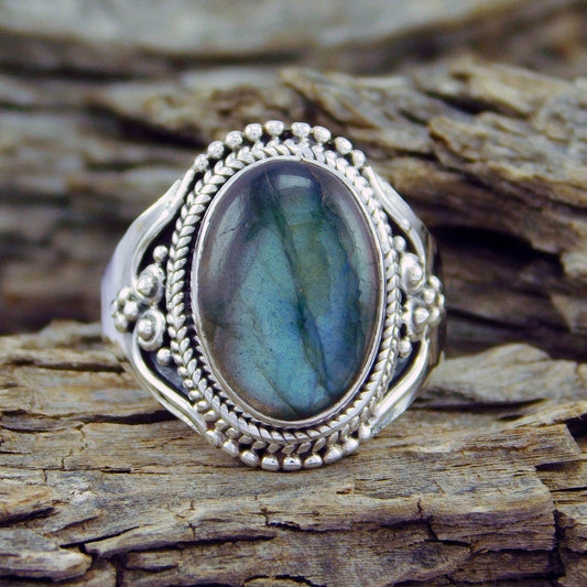 Beautiful Ring with Unique Style
