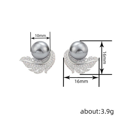 Classic Pearl Earring with Timeless Appeal