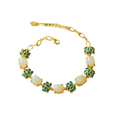 Romantic Gold Bracelet for Special Moments
