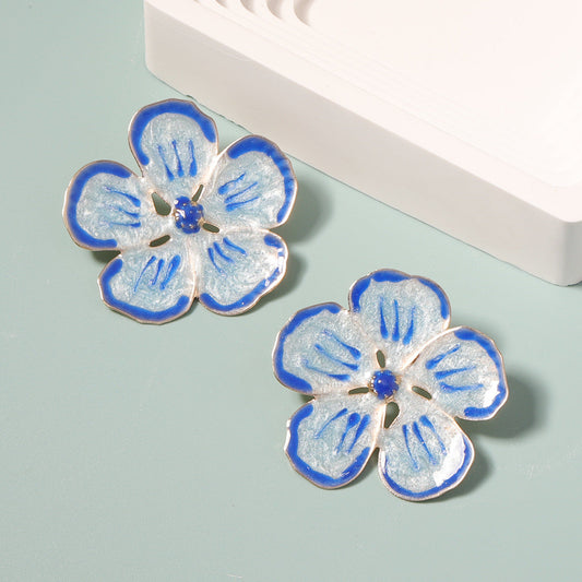 Romantic Earring for Special Moments