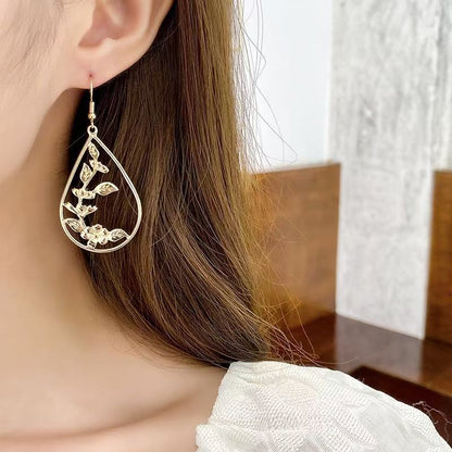 Romantic Earring for Special Moments