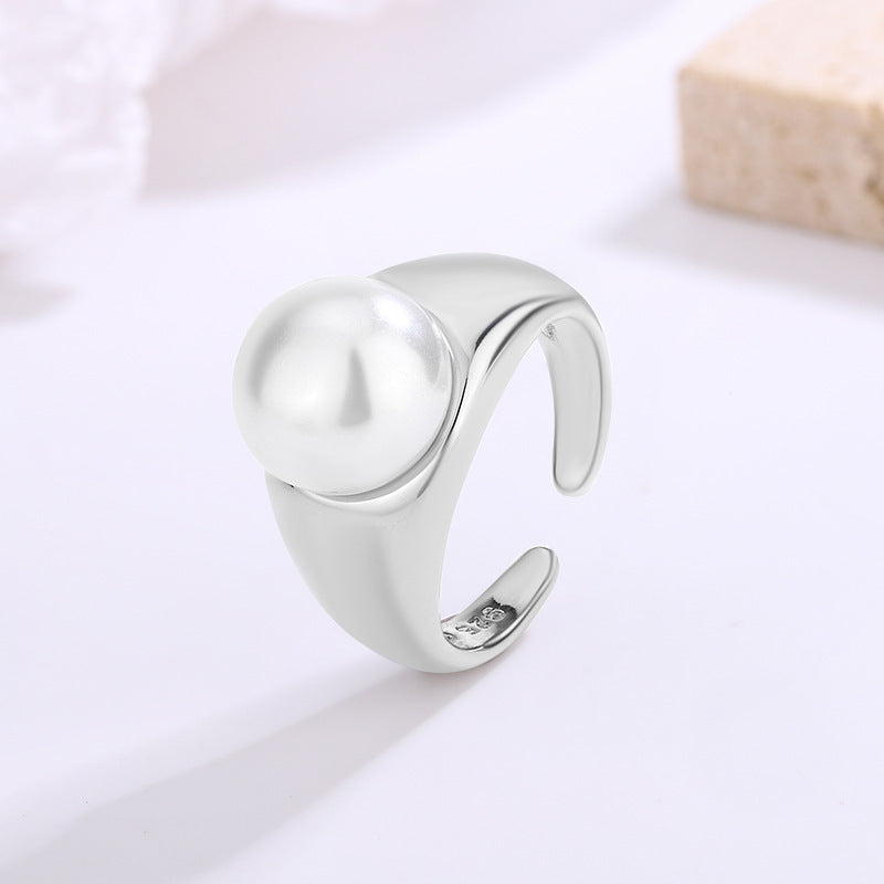 Charming Pearl Ring for Any Occasion