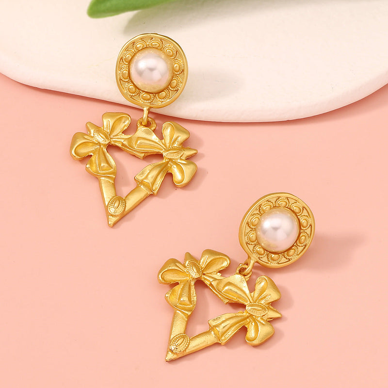 Delicate Artisan Pearl Earring