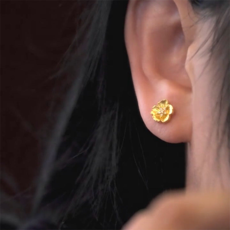 Vintage Handmade Gold Earring