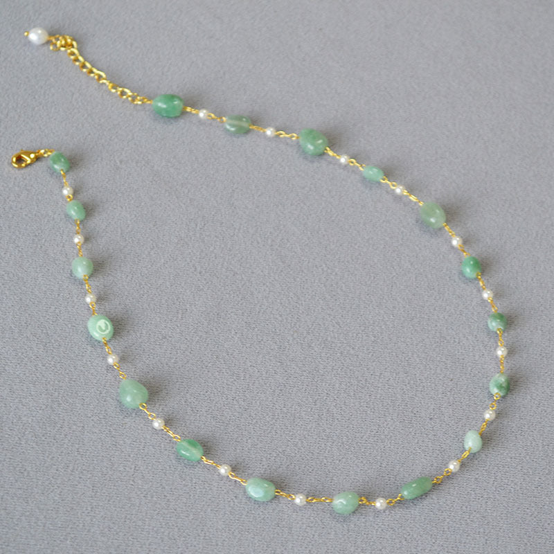 Romantic Pearl Necklace for Special Moments
