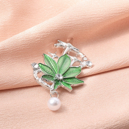 Charming Pearl Piece for Any Occasion