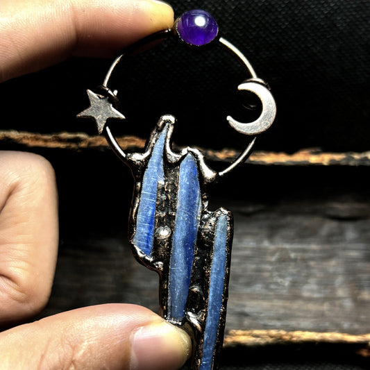 Stunning Pendant for Daily Wear