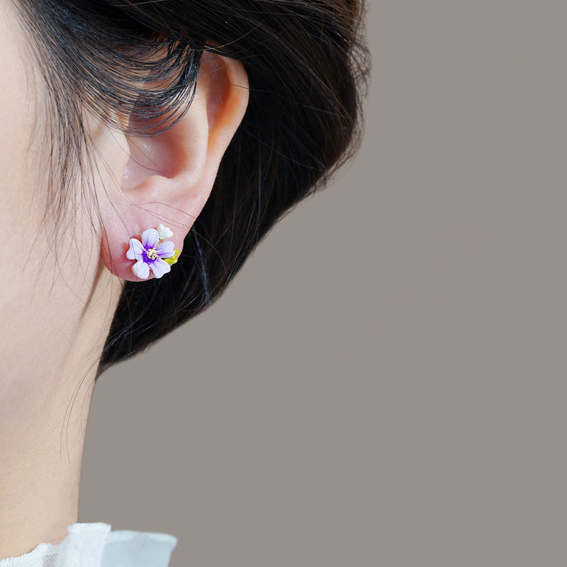 Beautiful Earring with Unique Style