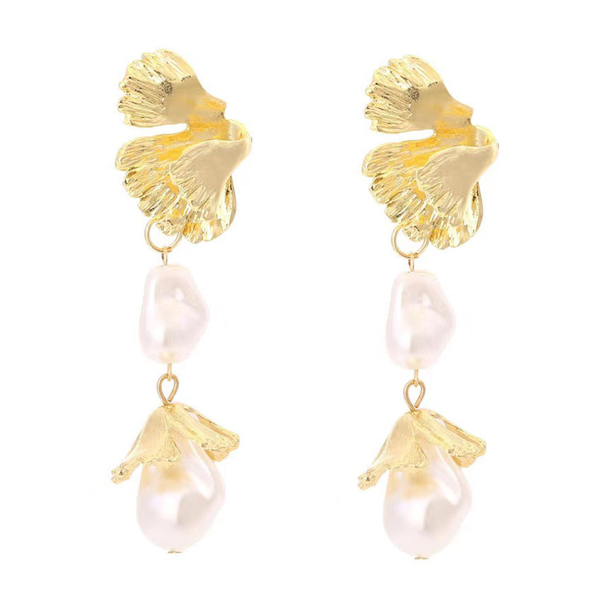 Charming Pearl Earring for Any Occasion