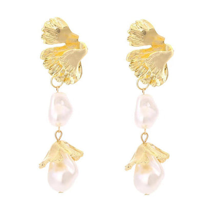 Charming Pearl Earring for Any Occasion