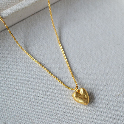Beautiful Gold Necklace with Unique Style