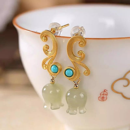 Stunning Gold Earring for Daily Wear