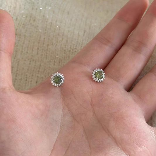 Stunning Earring for Daily Wear